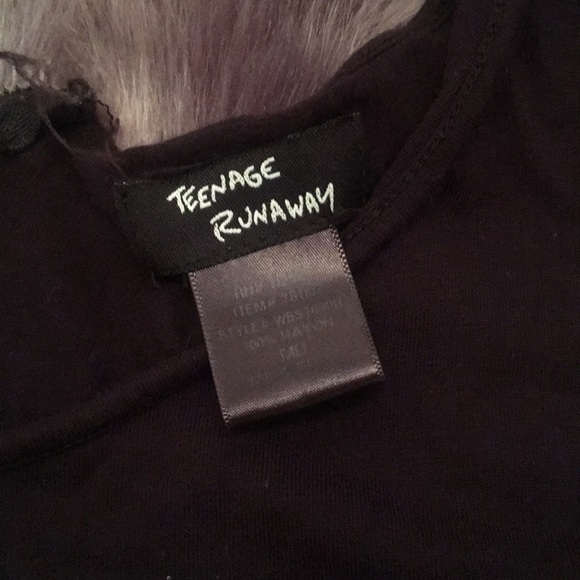 Cold Shoulder Crop Top w/ Zipper Back - Picture 5 of 5